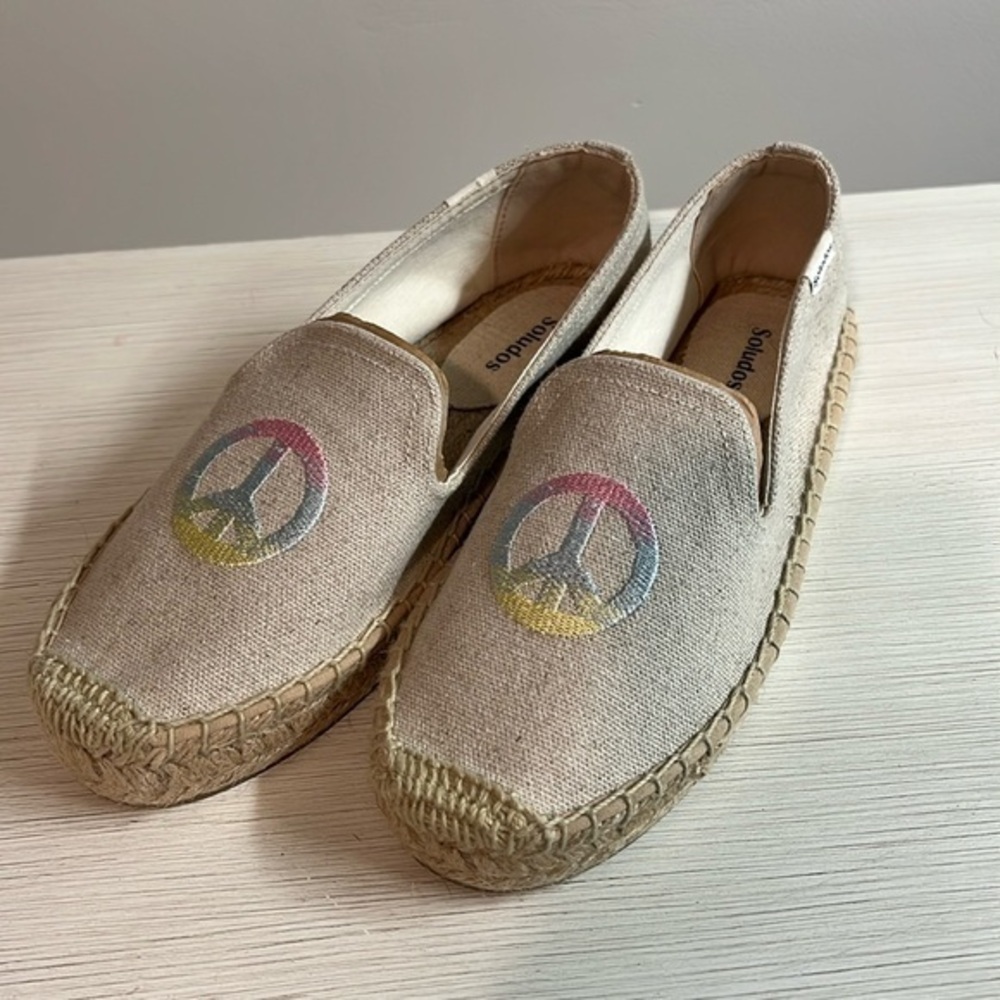 NEW Soludos espradilles with peace sign linen color size 8